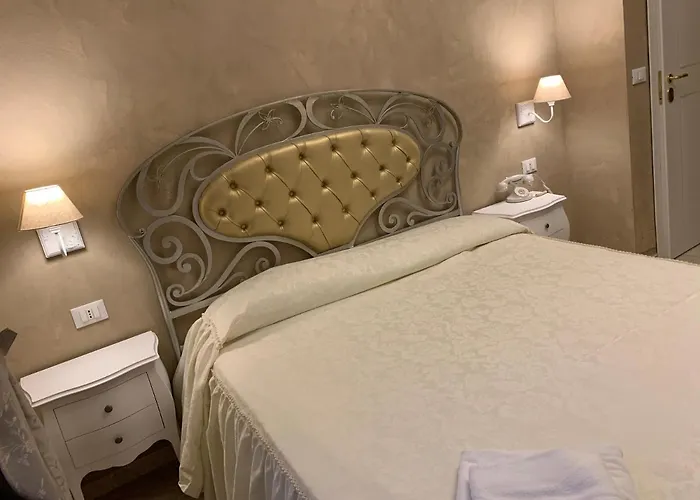 Boutique Calais Hotel