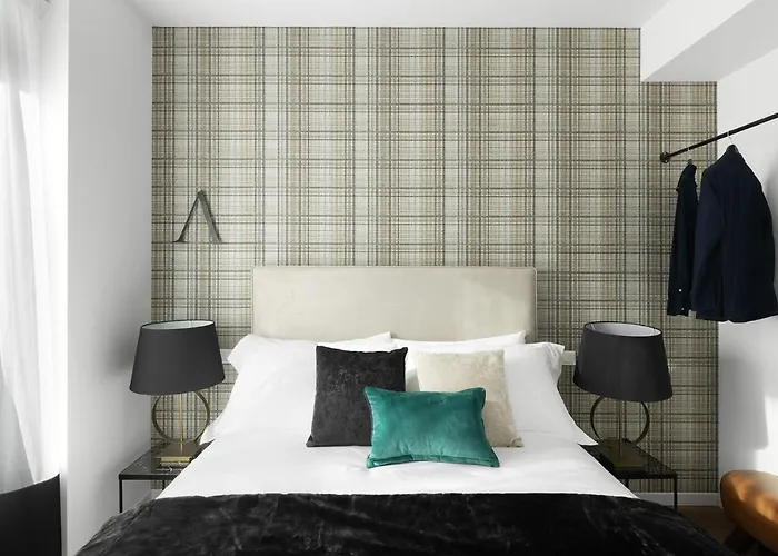 Joivy Boutique Farneti 4* Milan