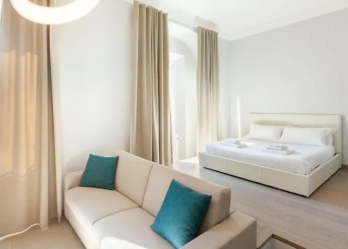 Easyhomes-duomo & *