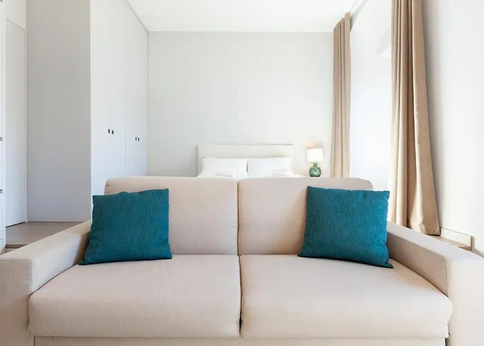 Easyhomes-duomo & アパート ミラノ