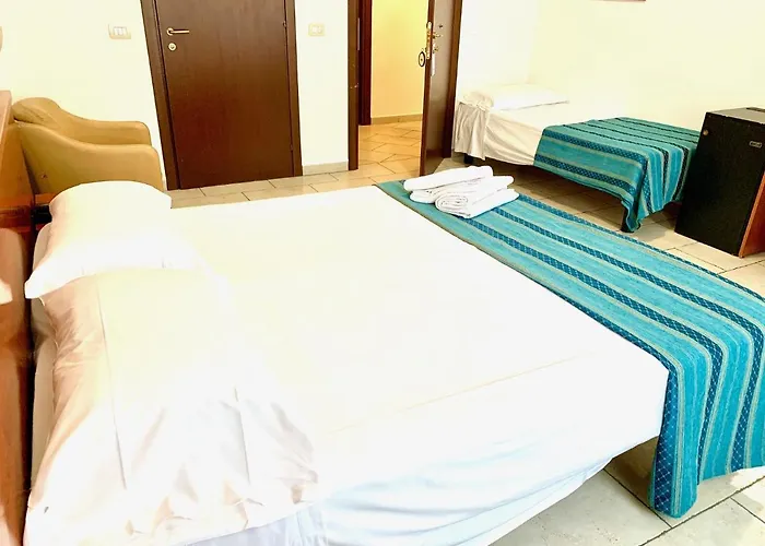 Hotell Alessander 2*