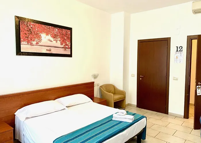 Hotell Alessander 2*