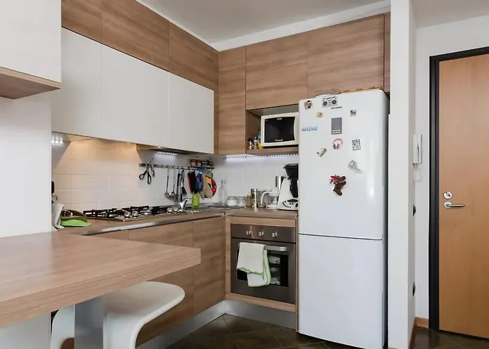 Daire Gassman - In *