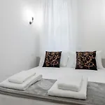 Royal - Centro Apartment Milan