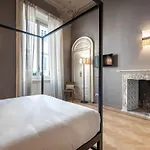Boutique Sant'andrea Konukevi Milano