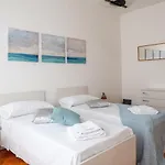 The Rent - Modern Two Bedroom In 아파트 *