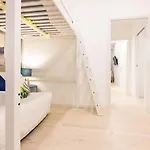 Greppi 5 דירה