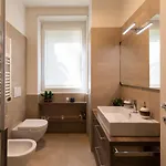 West - Modern And Comfortable *