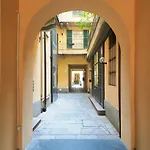 Corso Genova 21, Navigli & Duomo - Charming Apartamento