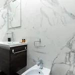 Apartment Retreats Cadorna Duomo *