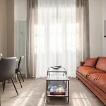 Apartment Golden Prestige Milan