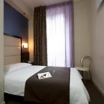 호텔 파이브 3*