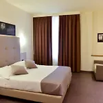 Duomo & 公寓式酒店 4*