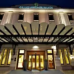 Hotel Grand Visconti Palace