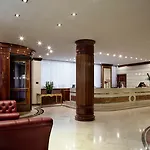 Unahotels Scandinavia Hotel