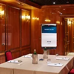 Unahotels Scandinavia 4* Milano