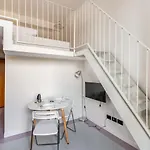 Guesthost - Apts Milano-corso Magenta Milão
