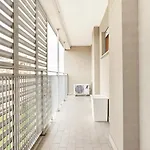 Luminoso Attico Con Garage Gratis Vicino Al Duomo E Allo Ieo Apartament