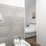 Hostmate - - Varanini - Nolo *