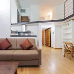 Retreats Navigli 아파트