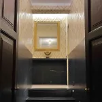 Isola Apartment *