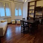 Sempione Yellow Apartment Milan