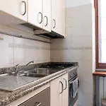 Youhosty - Mercato Big 16 Apartment *