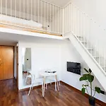 Guesthost - Apts Milano-corso Magenta * Milão
