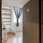 Guesthost - Apts Milano-corso Magenta Apartamento *
