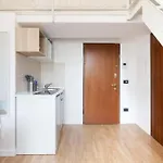 Guesthost - Apts Milano-corso Magenta *