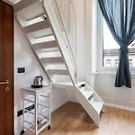 Guesthost - Apts Milano-corso Magenta * Milão