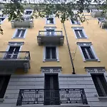 Апартаменты Bohemian House *
