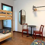 Cascina Bellaria ホステル ミラノ