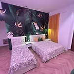 House Twenty - Five * Milán