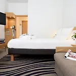 Novotel Nord Ca' Granda Otel 4*