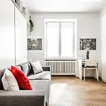 Apartamento Life House-red San Siro & Duomo