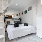 Duomo In 8 Stops Deluxe Loft アパート ミラノ