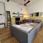 아파트 Elegante Trilocale A