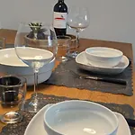 Apartament Modern And Comfortable Near The Subway