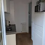 Modern And Comfortable Near The Subway Apartament *