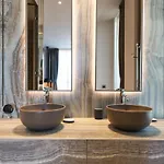 Luxury In Bosco Verticale Isola ميلان