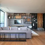 Luxury In Bosco Verticale Isola شقة *