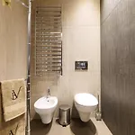 Luxury In Bosco Verticale Isola شقة