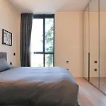 شقة Luxury In Bosco Verticale Isola *