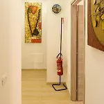 Lario Hotel *