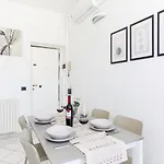 The Rent - Lovely Two-room In Porta Romana * Milano