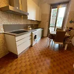 Corner 32