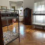 Hostel Corner 32