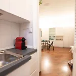 I Host - Bazzini 9 Apartament