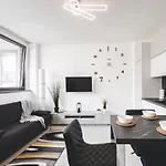 Zaffiro House Milan